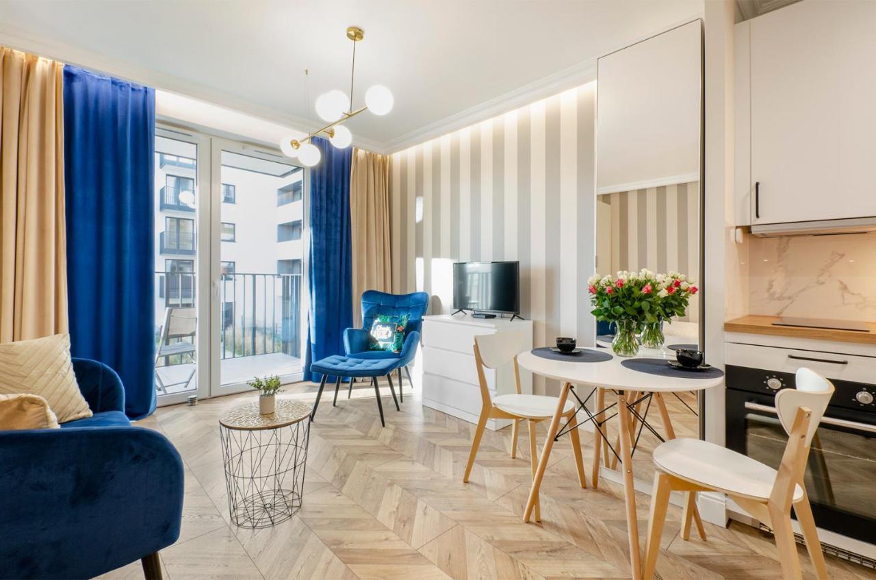 Sky Home- Blue Apartament -Manufaktura, Bezplatny Parking, Klima, Dostep Na Kod Lodz  Ngoại thất bức ảnh